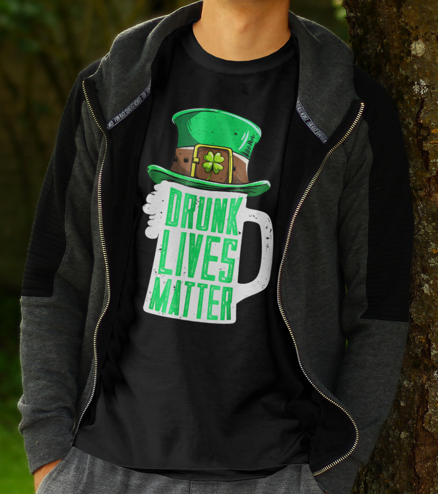 Drunk Lives Matter St Patricks Day Beer Mug Leprechaun Hat T-Shirt