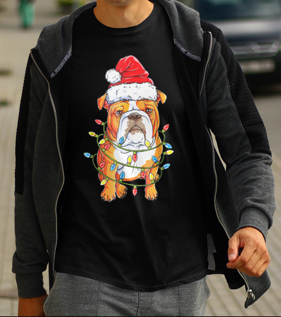 English Bulldog Santa Hat Wrapped In Christmas Lights Holiday Festive Fun T-Shirt