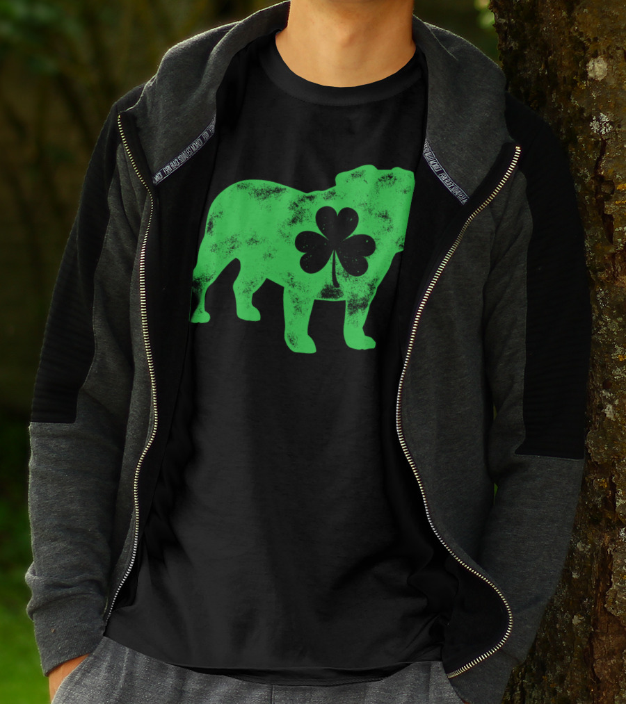 English Bulldog Shamrock St Patricks Day Men Dog T-Shirt