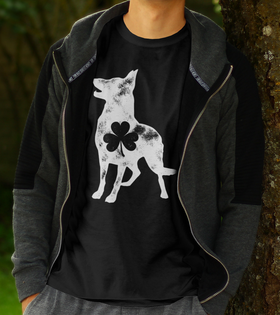 German Shepherd Dog With Shamrock St Patricks Day Men T-Shirt