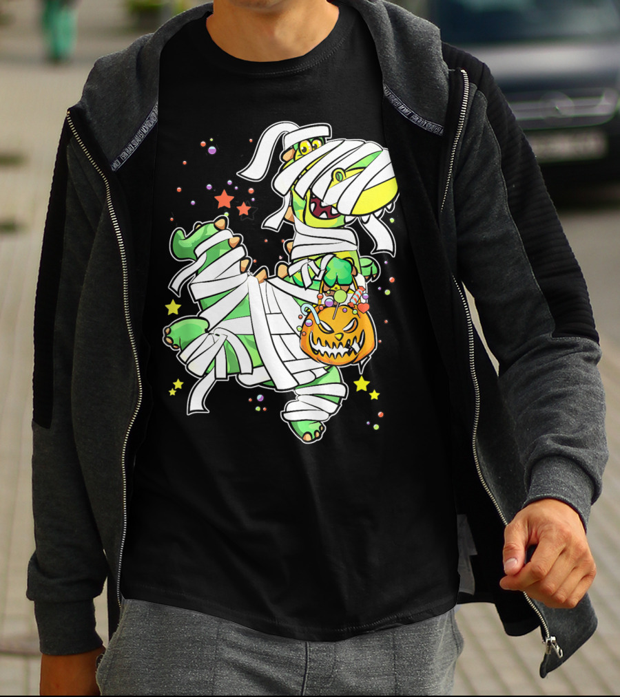 Halloween Mummy Dinosaur With Pumpkin Candy Basket T-Shirt