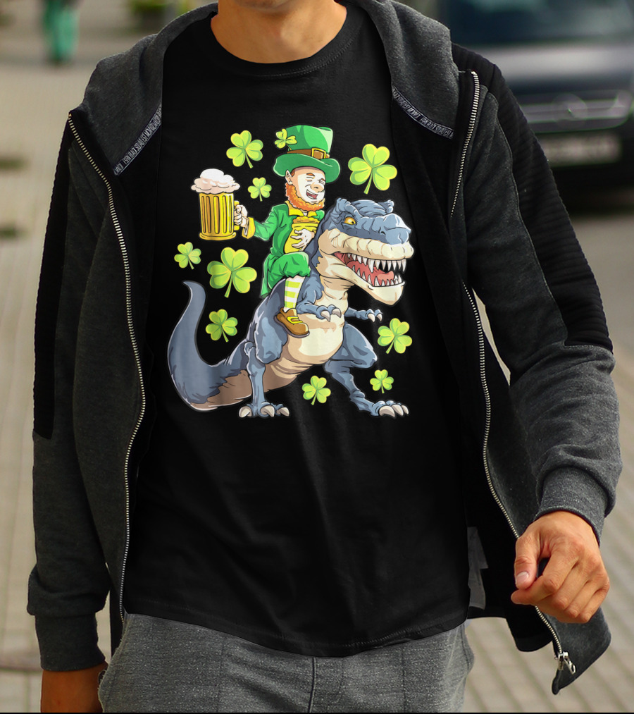 St Patricks Day Leprechaun Riding Dinosaur With Shamrocks And Beer T-Shirt