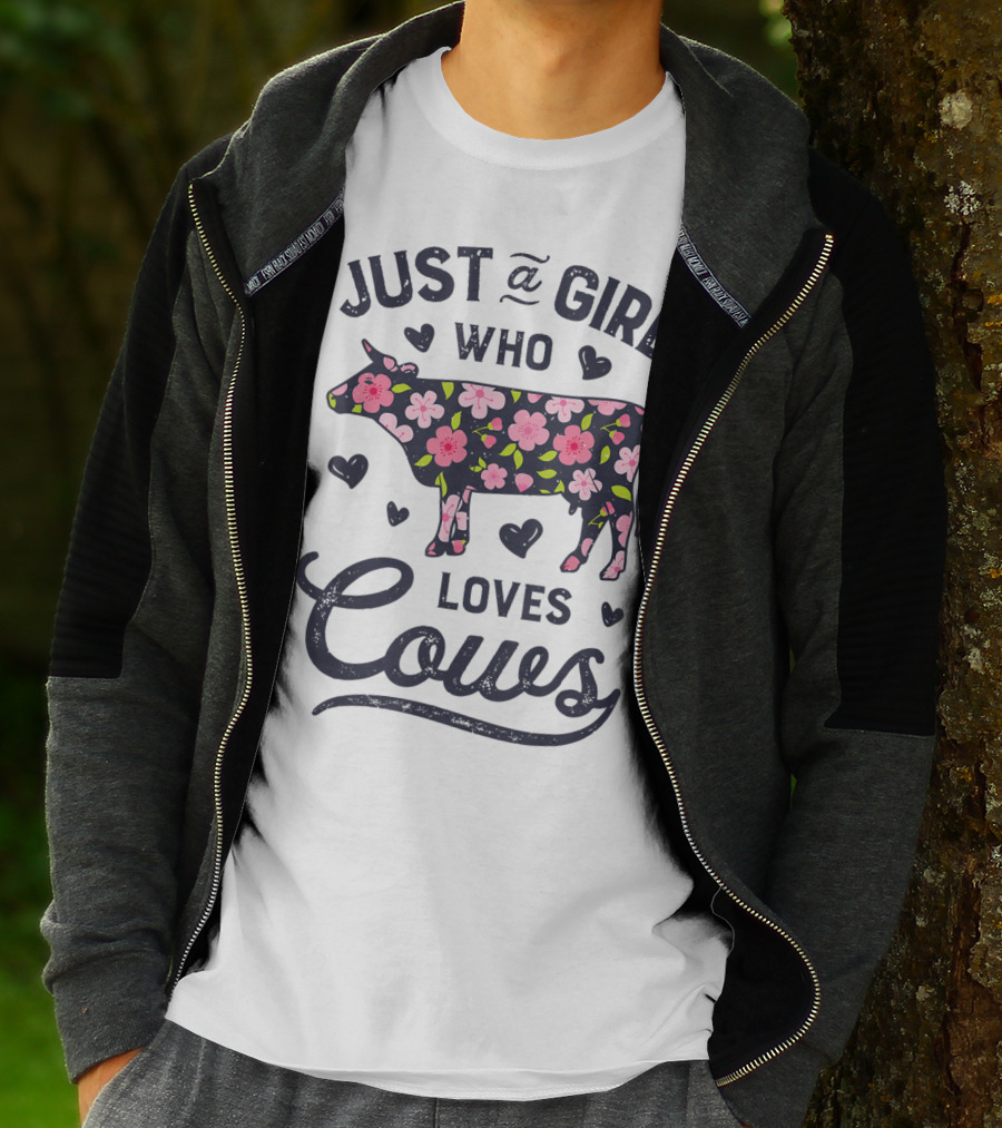 Just A Girl Who Loves Cows Floral Cow Farmer Farm T-Shirt