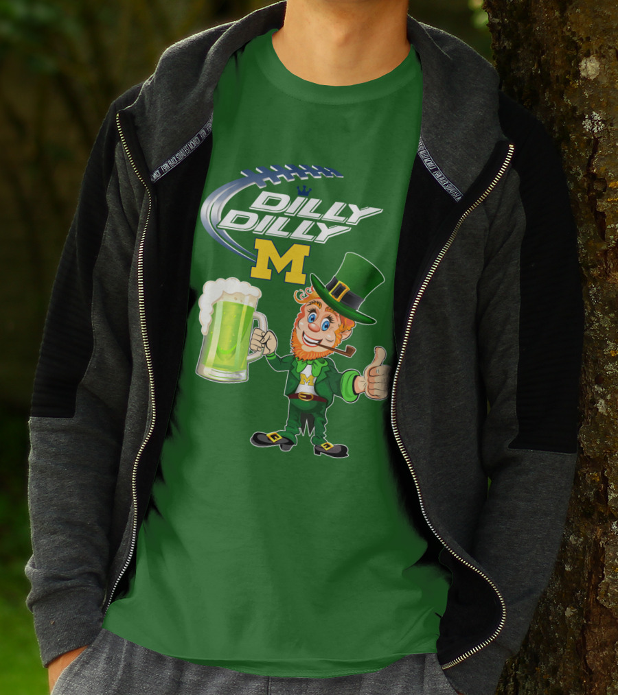 Dilly Dilly M Patrick Football Leprechaun With Green Beer T-Shirt