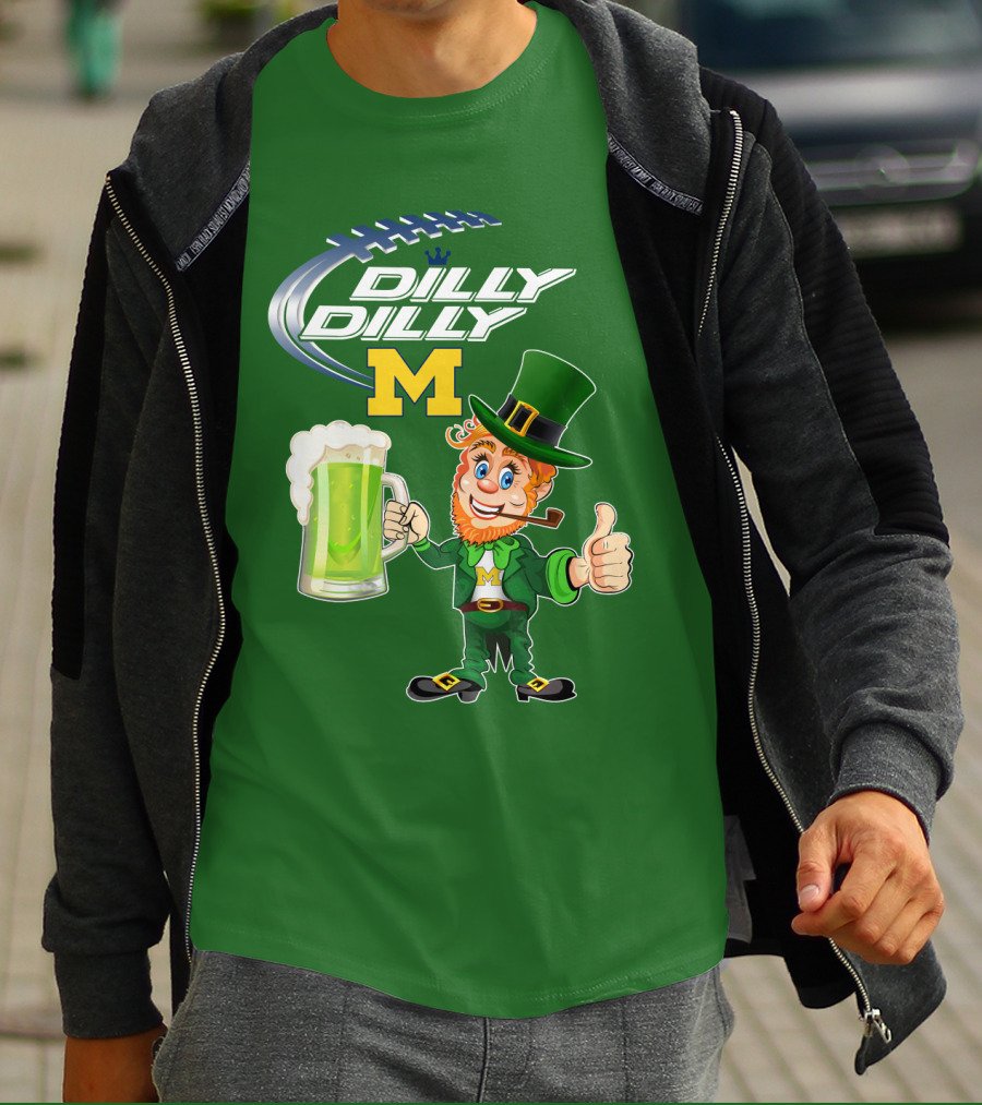 Dilly Dilly M Patrick Football Leprechaun With Green Beer T-Shirt