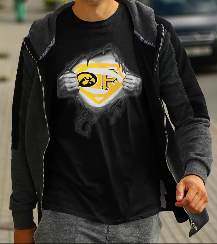 Hawkeyes Pittsburgh Pirates Superman Logo Fusion T-Shirt