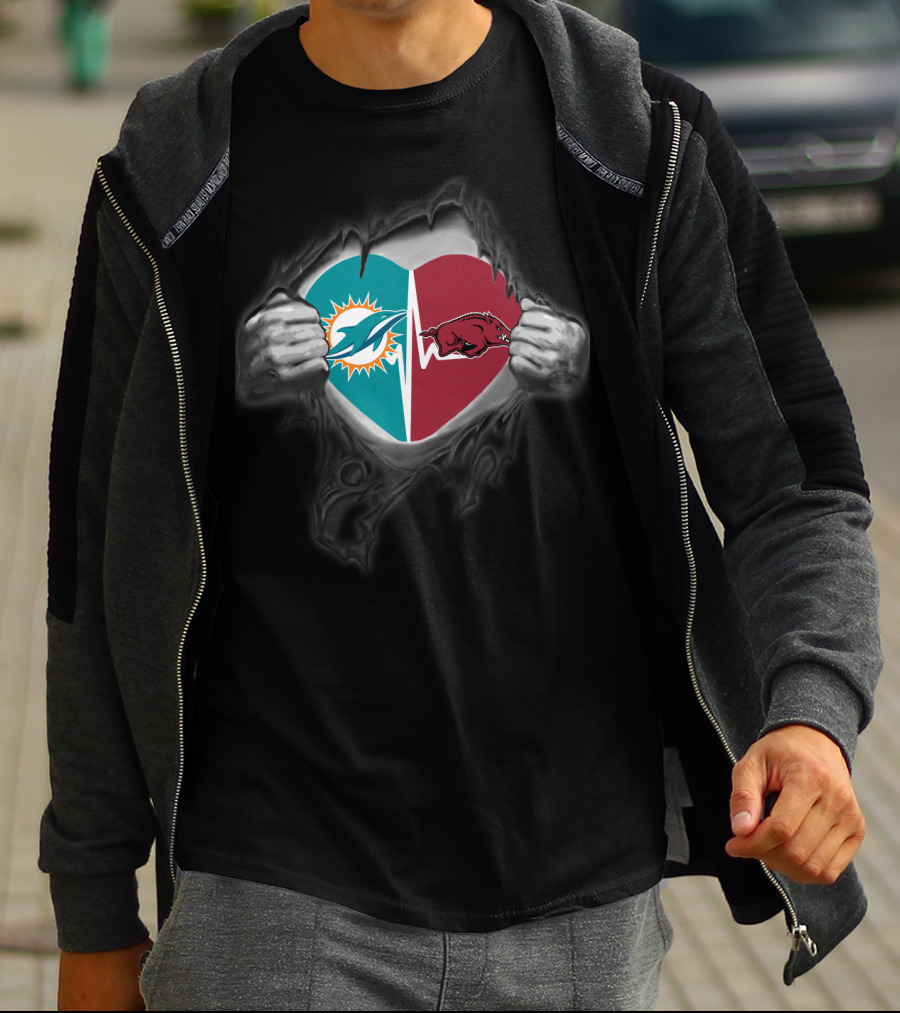 Miami Dolphins Heart Arkansas Razorbacks Logo Fusion T-Shirt