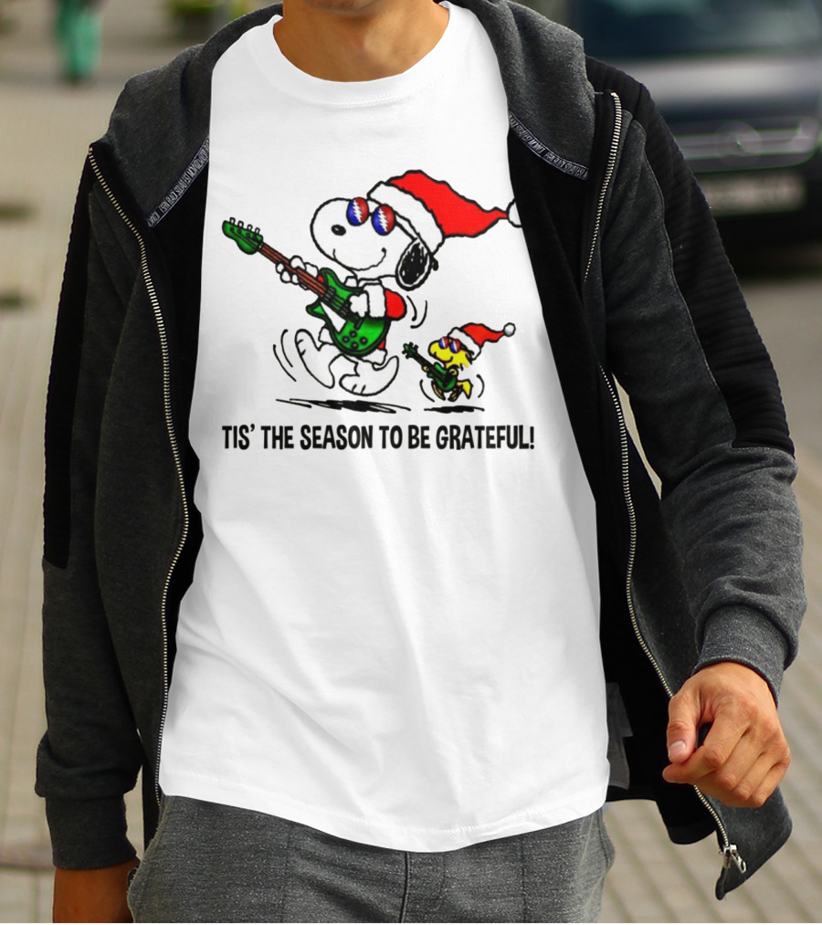 'Tis The Season To Be Grateful Snoopy Grateful Dead Santa Hat Guitar T-Shirt