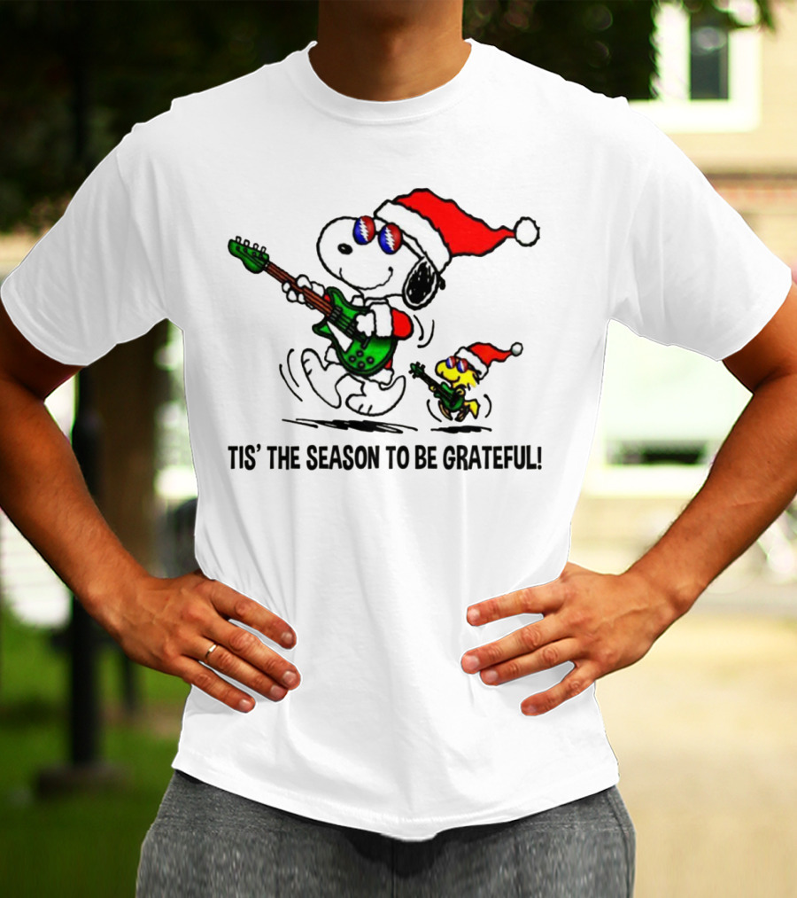 'Tis The Season To Be Grateful Snoopy Grateful Dead Santa Hat Guitar T-Shirt
