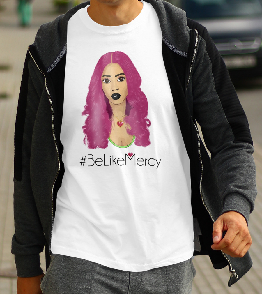 BeLikeMercy Pink Hair Black Lips Heart Necklace T-Shirt