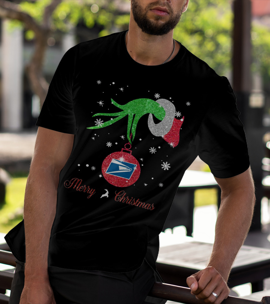 Merry Christmas Grinch Holding USPS T-Shirt