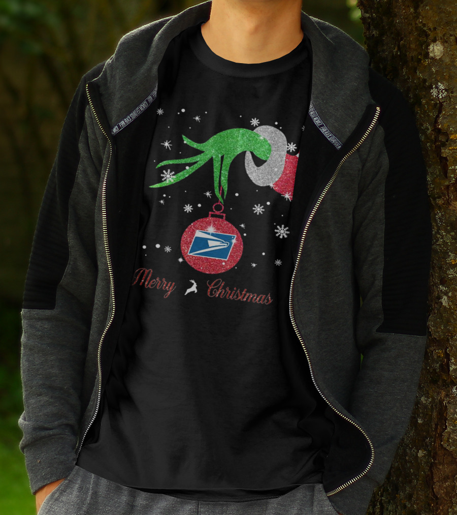 Merry Christmas Grinch Holding USPS T-Shirt