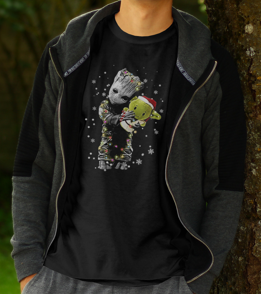 Baby Groot Hugging Baby Yoda Christmas Lights Snowflakes T-Shirt
