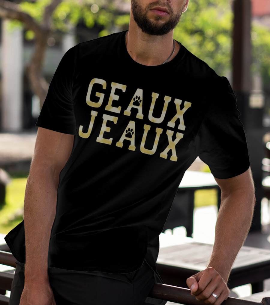Geaux Jeaux Joe Burrow LSU Football Paw Prints T-Shirt