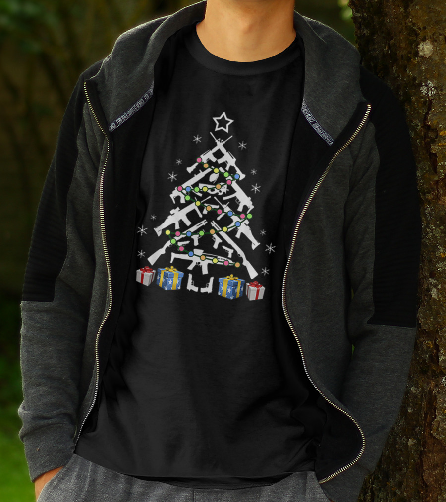 Assault Rifle Handgun Christmas Tree Star Snowflakes Gifts T-Shirt
