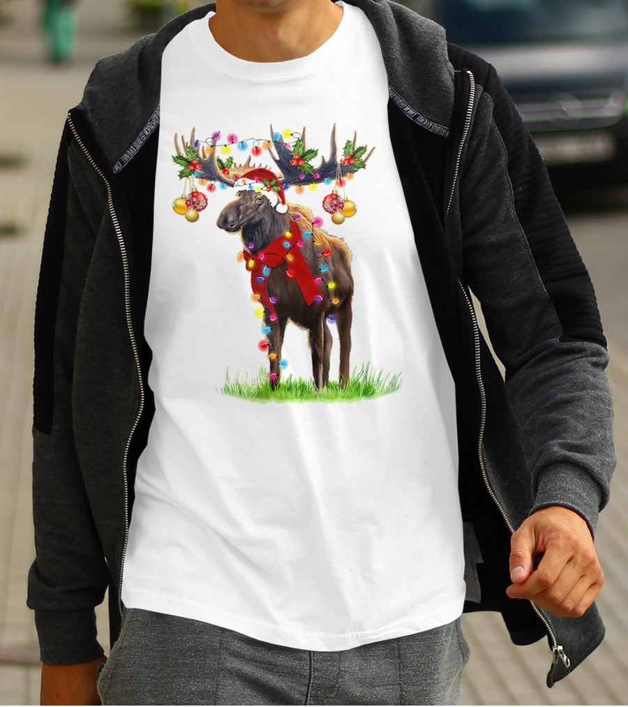 Moose Santa Reindeer Christmas Lights Holiday Décor T-Shirt