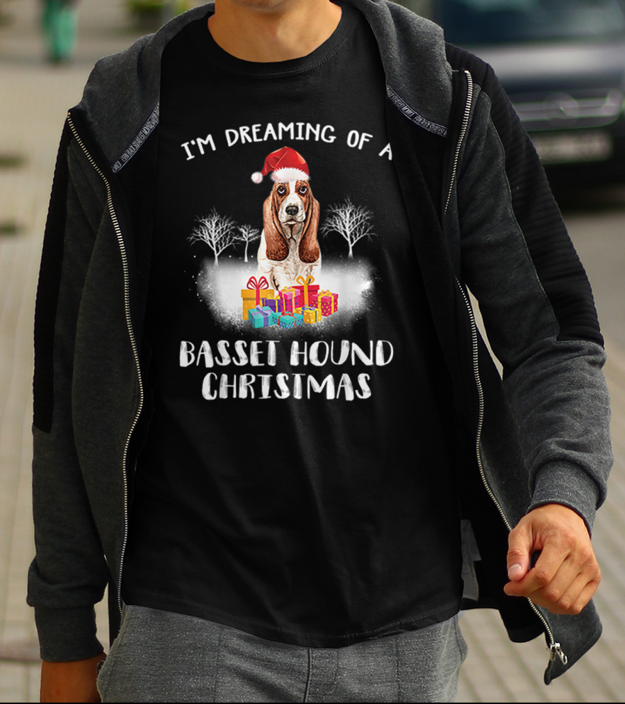 I'm Dreaming Of A Basset Hound Christmas T-Shirt