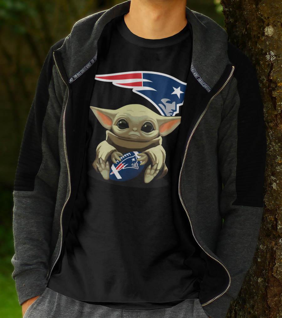 Yoda Baby Patriots Football Star Wars Crossover T-Shirt