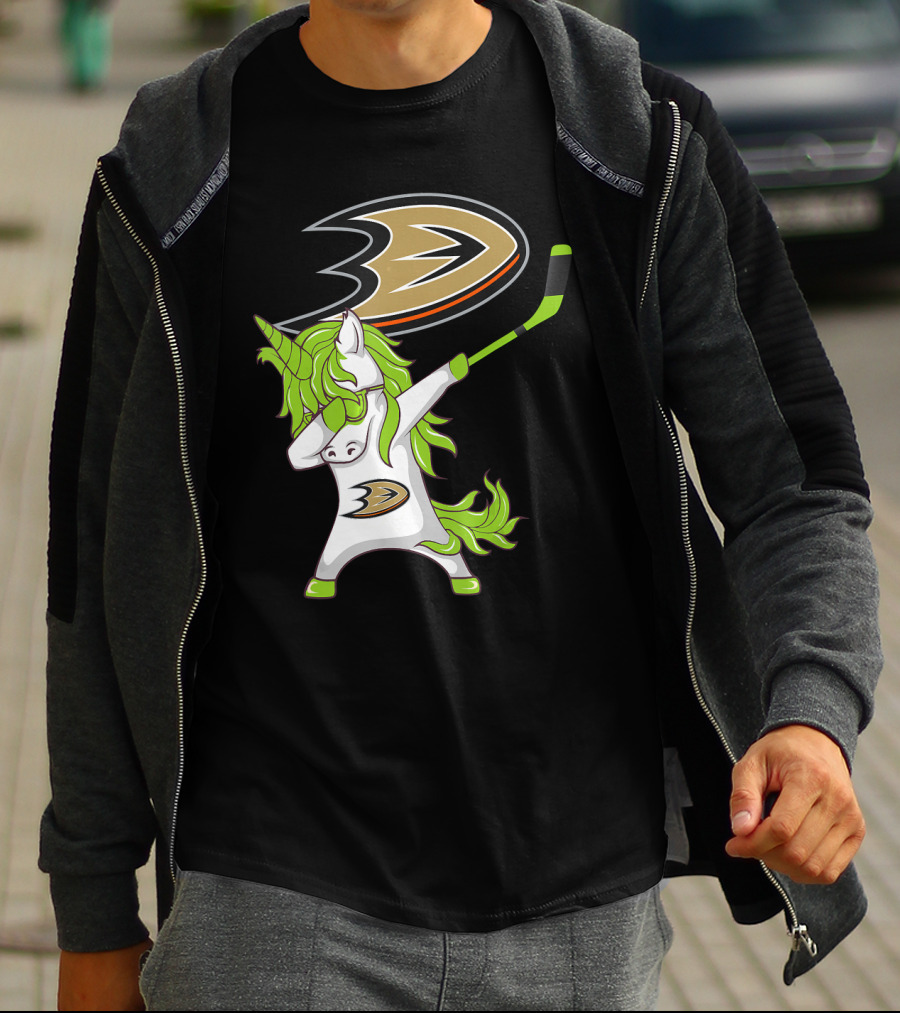 St Patrick Day Dabbing Unicorn Anaheim Ducks Hockey Stick T-Shirt
