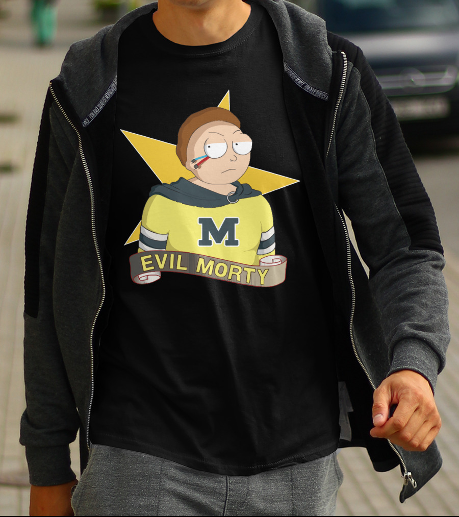 Evil Morty M Star Patch And Scroll Banner T-Shirt