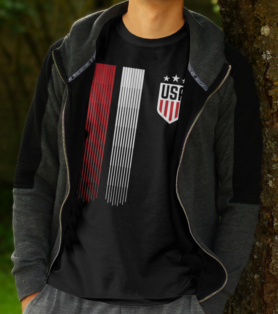 USA Soccer Womens Three Stars Red White Stripes Crest T-Shirt