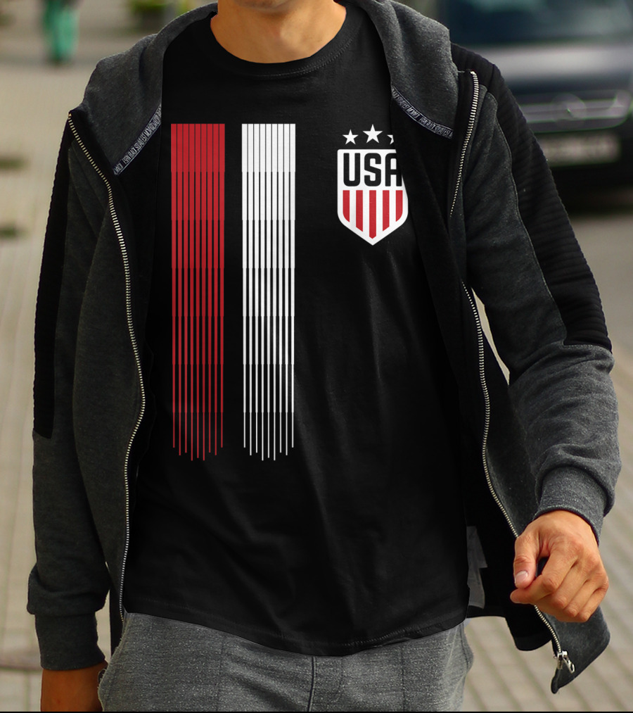 USA Soccer Womens Three Stars Red White Stripes Crest T-Shirt