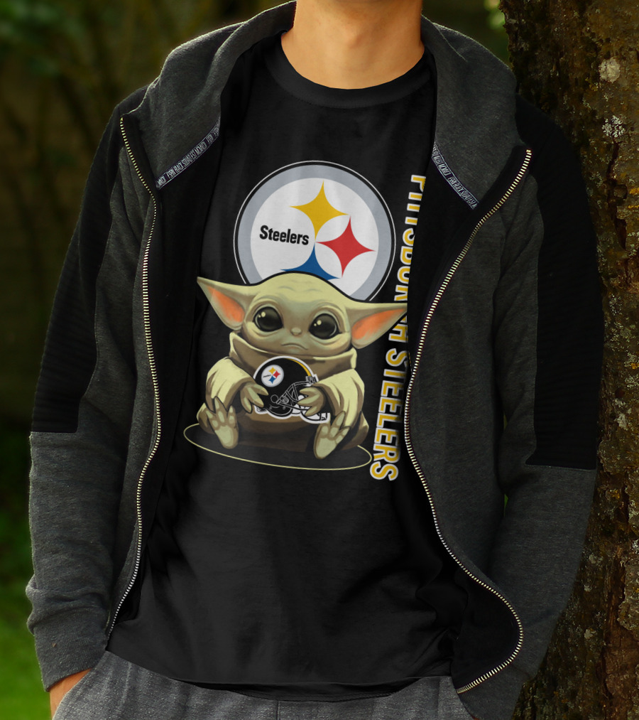 Pittsburgh Steelers Baby Yoda With Helmet T-Shirt