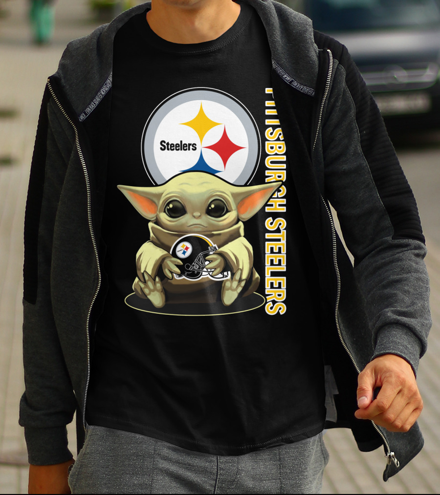 Pittsburgh Steelers Baby Yoda With Helmet T-Shirt