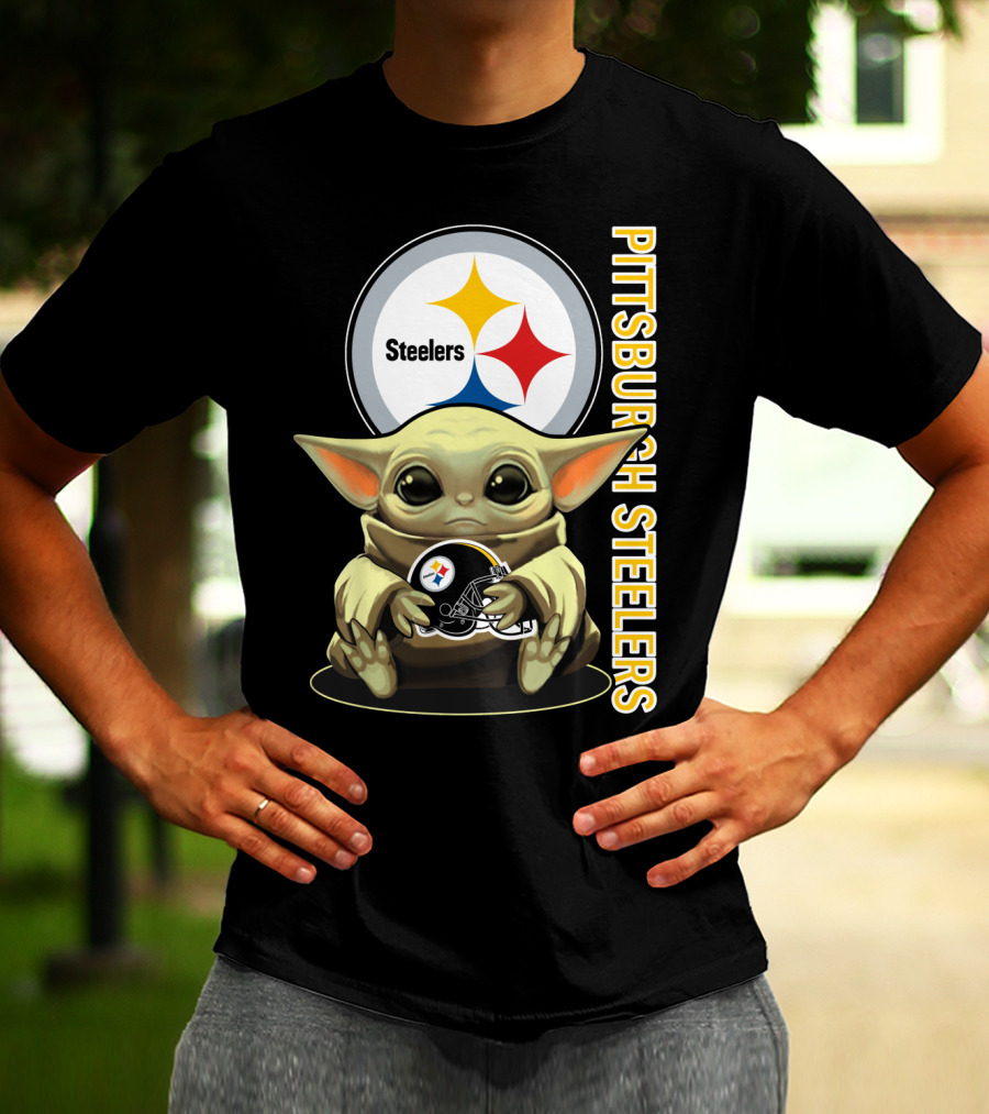 Pittsburgh Steelers Baby Yoda With Helmet T-Shirt