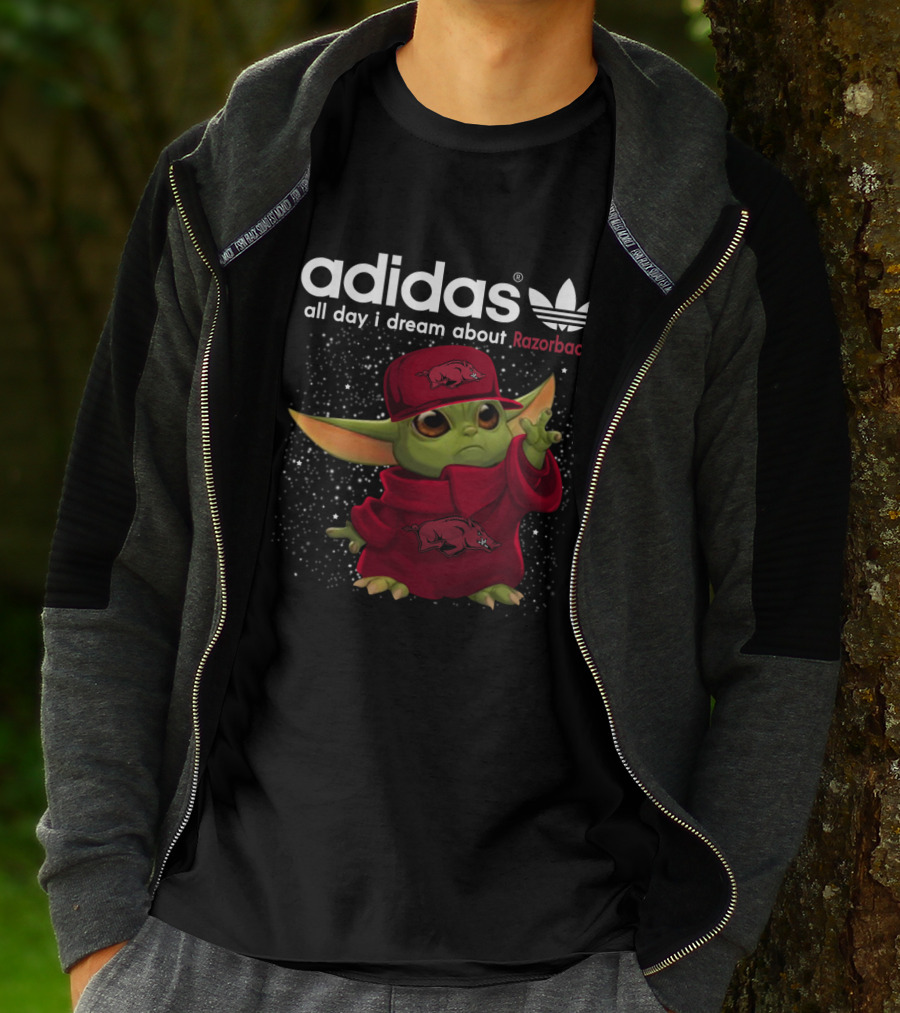 All Day I Dream About Razorbacks With Yoda In Red Outfit And Cap T-Shirt