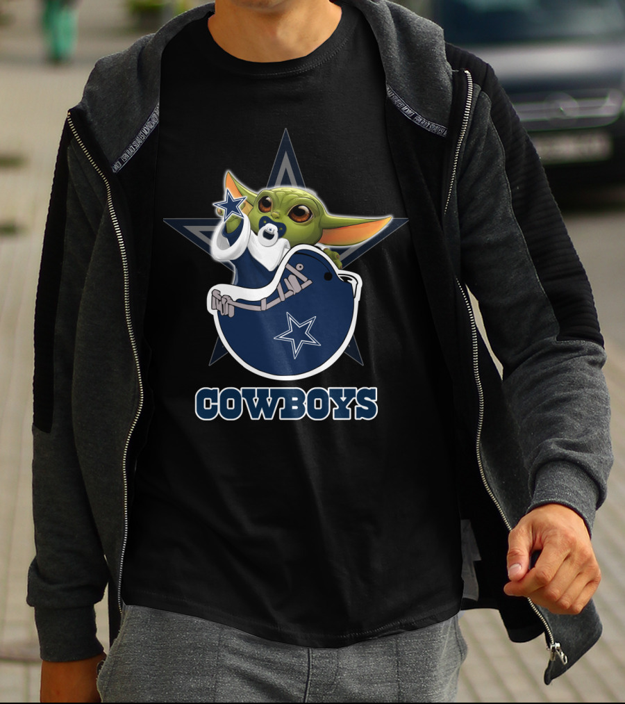 Cowboys Yoda Holding Star With Helmet T-Shirt