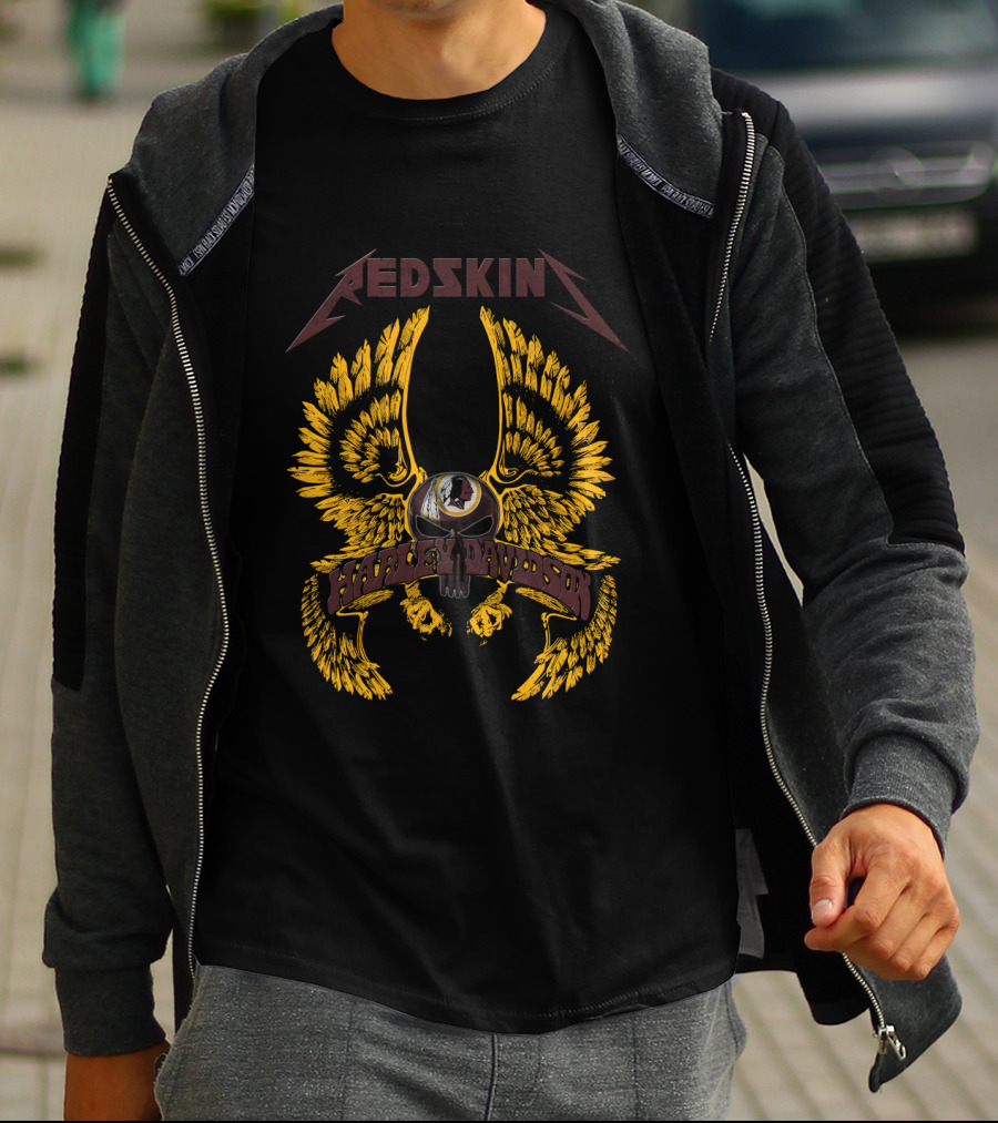 REDSKIN Battled Judged Winged Skull T-Shirt