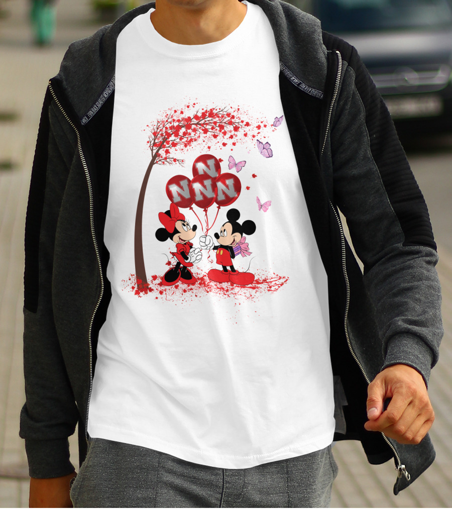 Ncaa Nebraska Cornhuskers Mickey Minnie Balloons Butterflies T-Shirt