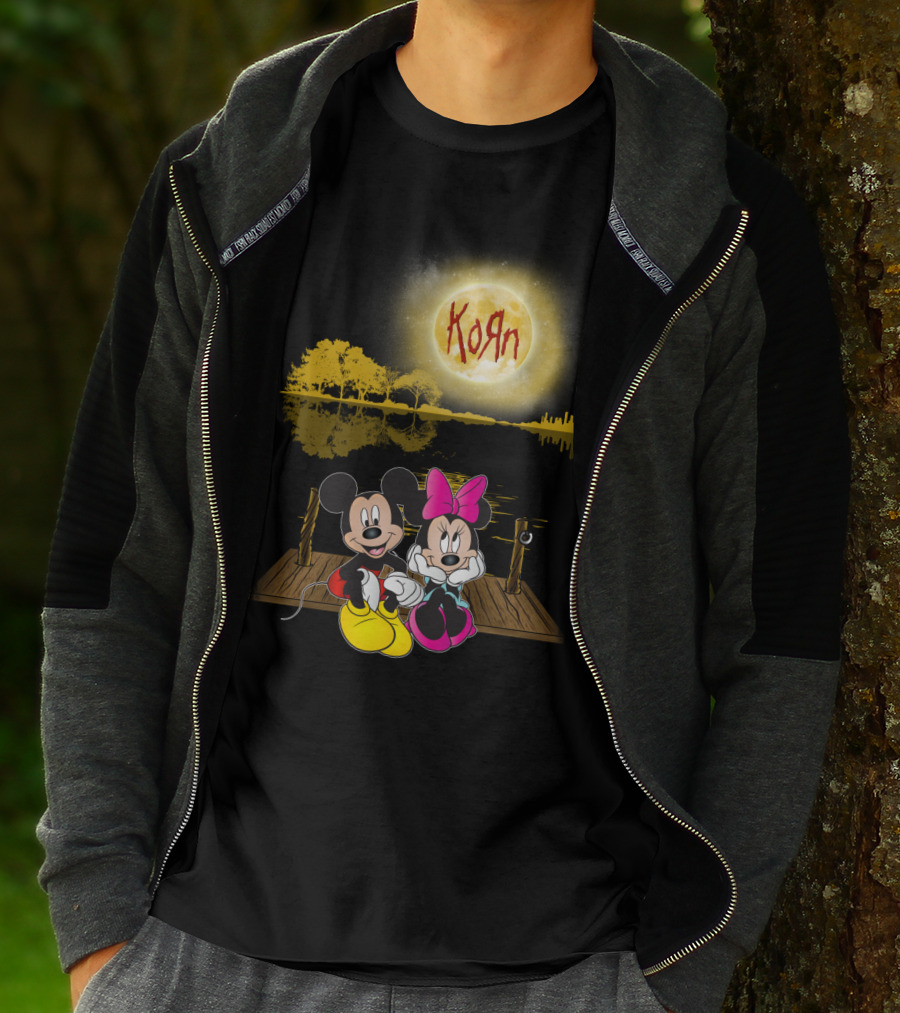 Korn Mickey And Minnie Dock Moon Scene T-Shirt