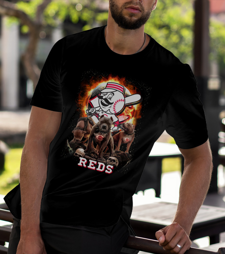 Cincinnati Reds Logo With Fierce Dogs And Skulls T-Shirt