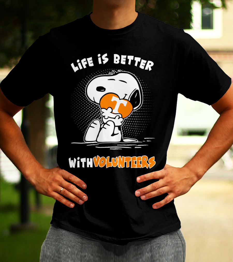 Life Is Better With Volunteers Snoopy Tennessee T Hug T-Shirt