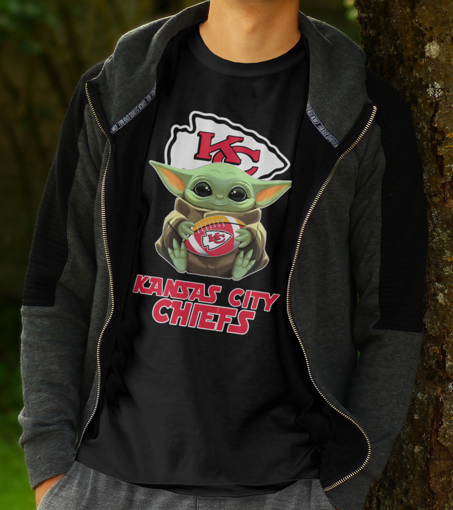 Kansas City Chiefs Baby Yoda Football T-Shirt
