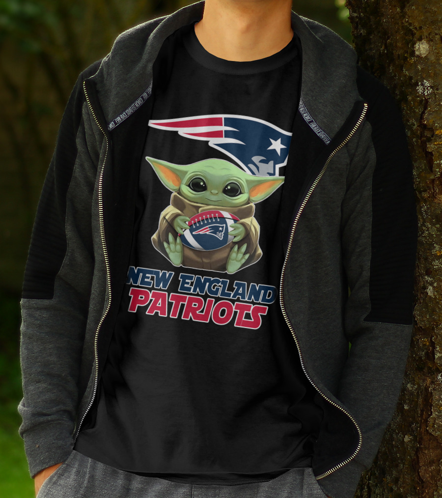 New England Patriots Baby Yoda Football Fan T-Shirt