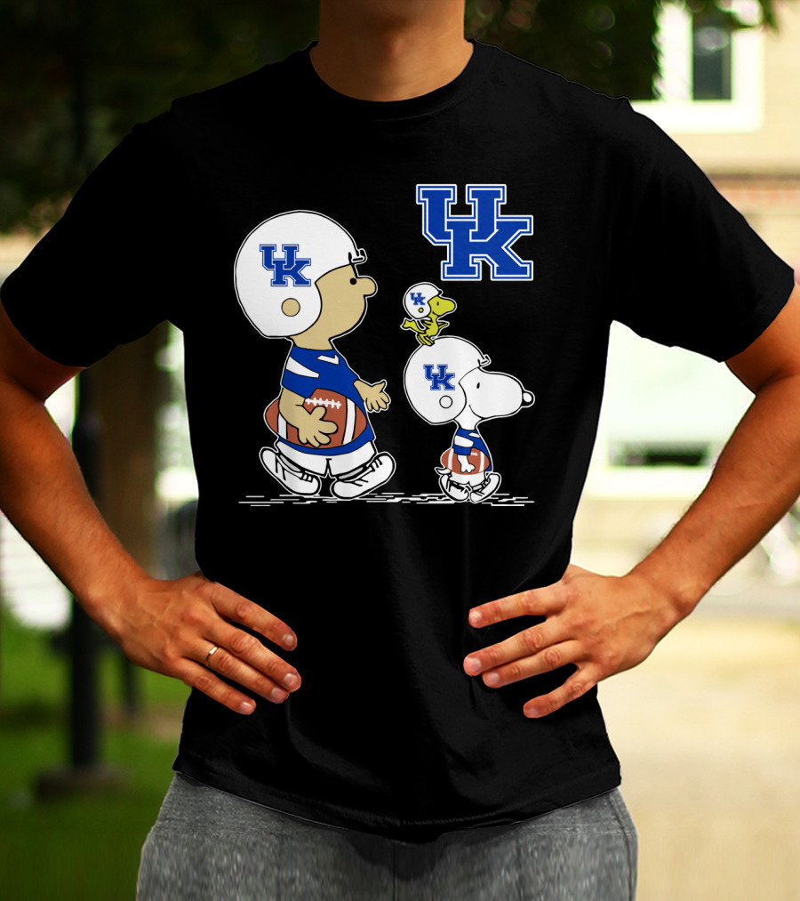 Kentucky Wildcats Peanuts Snoopy Woodstock Football Helmet T-Shirt