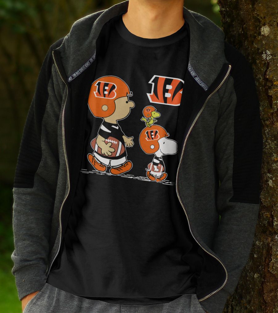 Bengals Snoopy Woodstock Football Gear With Helmet Peanuts Charlie Brown T-Shirt