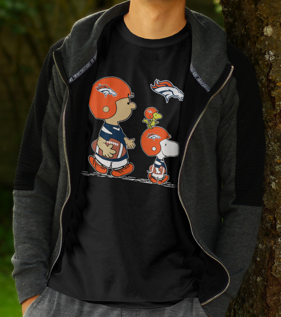 Denver Broncos Peanuts Characters Football Team T-Shirt
