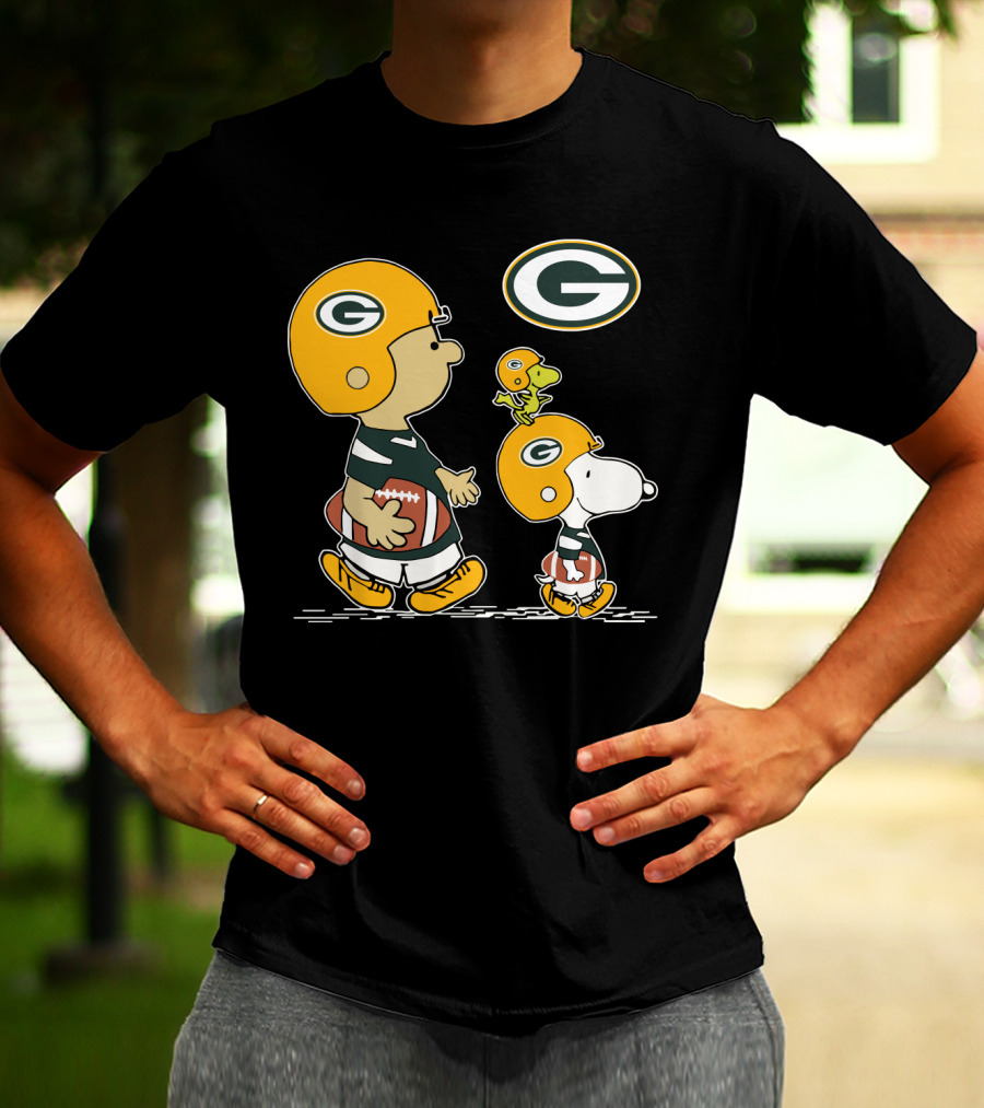 Packers Snoopy Charlie Brown Woodstock Football Helmets T-Shirt
