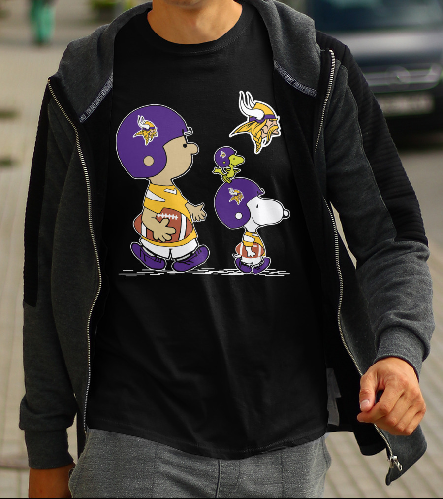 Minnesota Vikings Snoopy And Woodstock Football Team Collaboration T-Shirt