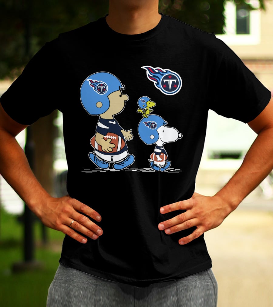 Titans Snoopy Charlie Brown Woodstock Football Helmets T-Shirt