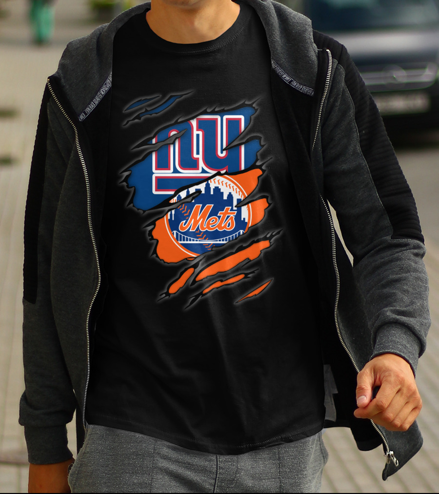 New York Giants And New York Mets Claw T-Shirt