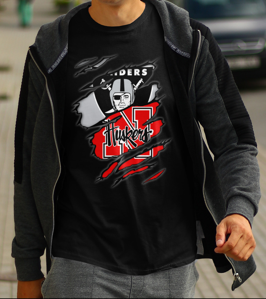 Raiders Huskers Torn Fusion T-Shirt