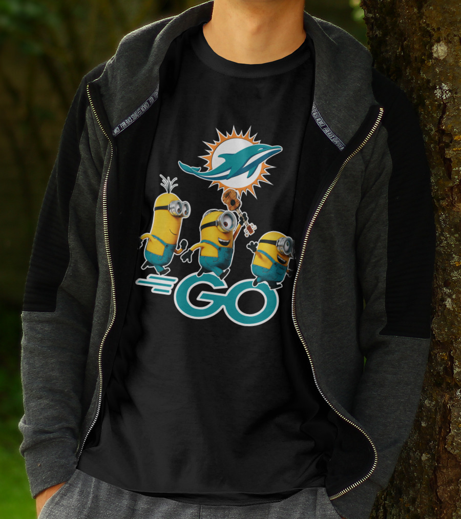 Minions Go Miami Dolphins Football Fun T-Shirt