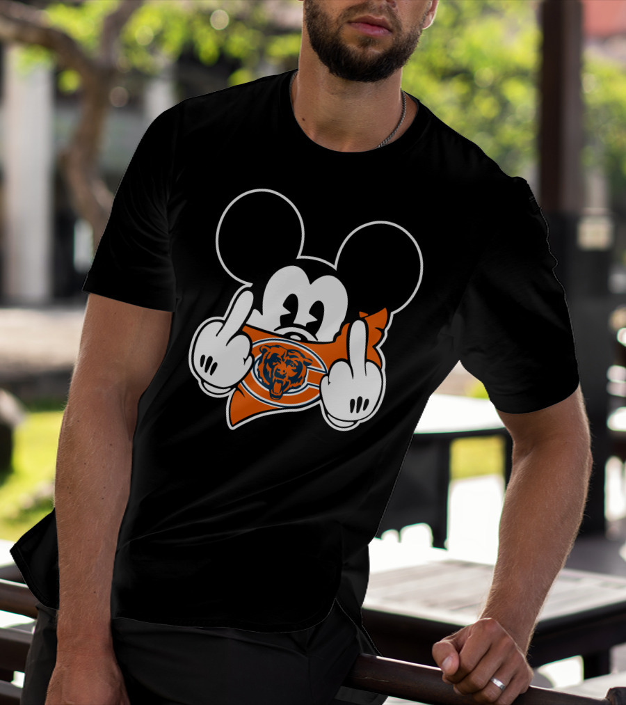 Mickey Mouse Chicago Bears Gesture T-Shirt