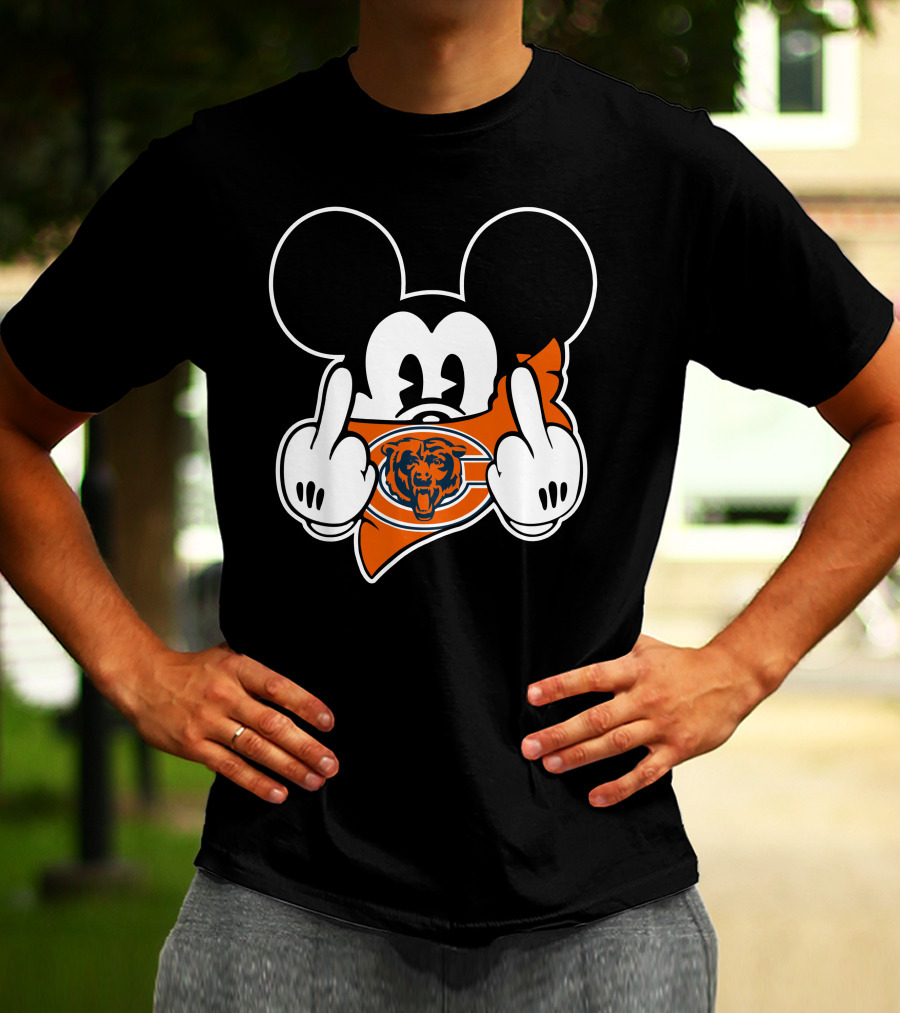 Mickey Mouse Chicago Bears Gesture T-Shirt
