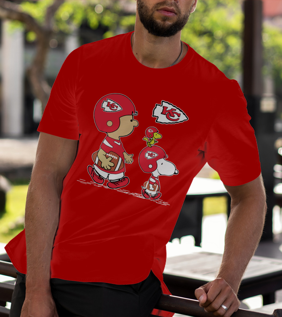Kansas City Chiefs Snoopy And Woodstock Football Characters T-Shirt